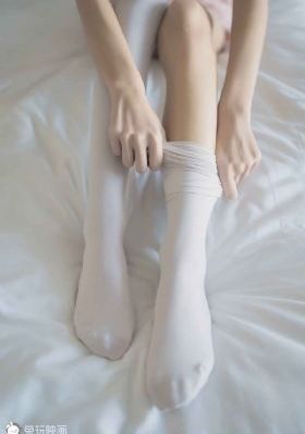 我女朋友的母亲3完整视频带翻译