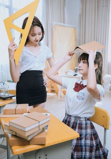 迷人的女秘书